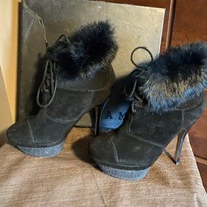 L.A.M.B. (Gwen Stephani) size 7.5 Pier G1536 Black Worn once